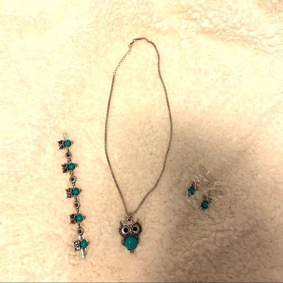 Jewelry - 🎀 3/$15 Women's Jewelry set